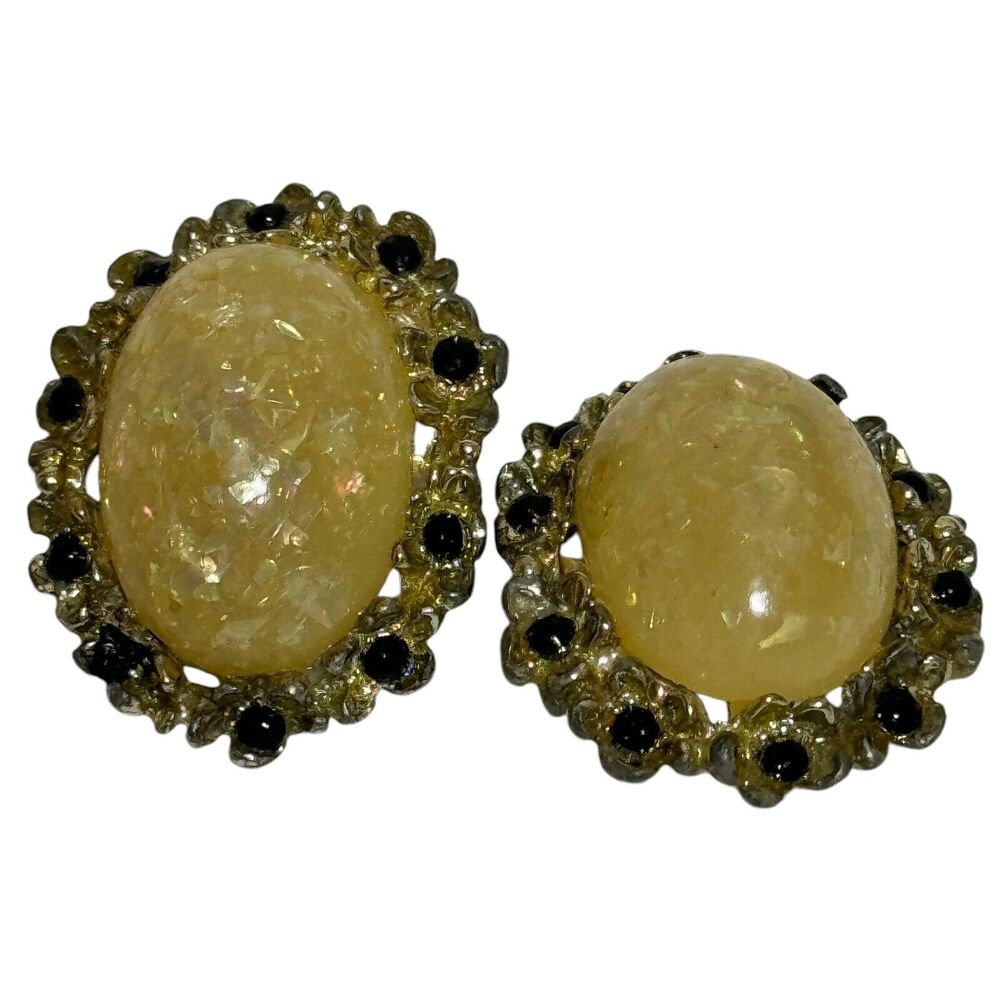 VTG Clip On Earrings Oval Champagne Cabochon Beaded Gold Tone Setting